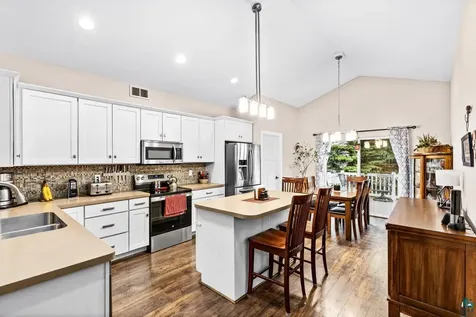 5286 Twin Pines Street Hermantown MN 55811