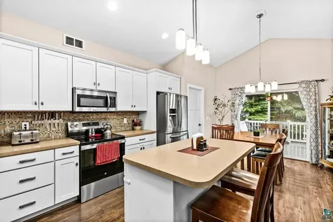 5286 Twin Pines Street Hermantown MN 55811