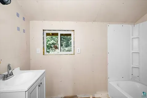 6202 Murphy Lake Road Brimson MN 55602