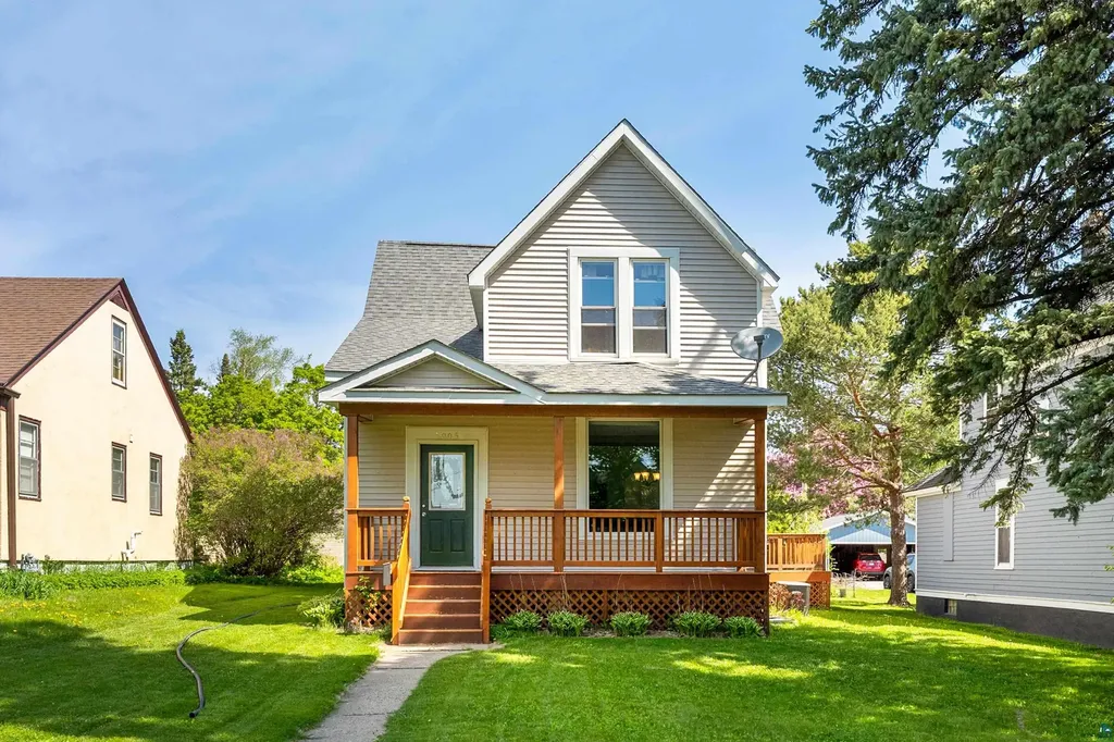 5005 Tioga Street Duluth MN 55804