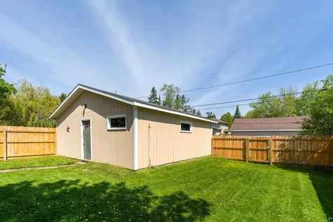 5005 Tioga Street Duluth MN 55804