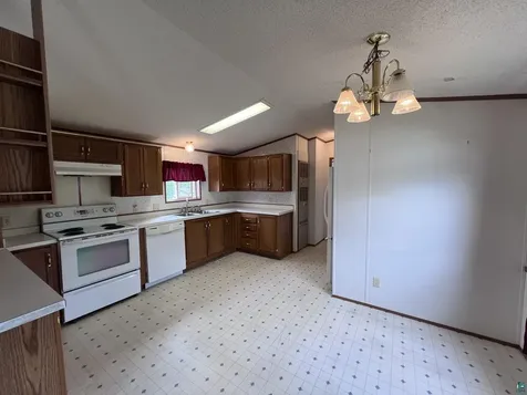 1 Plumtree Circle Duluth MN 55810