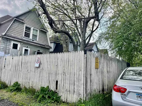 24 N 25th Avenue W Duluth MN 55806