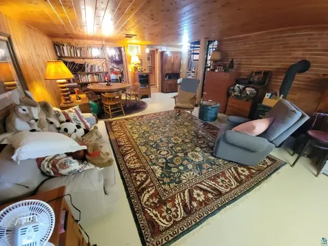 1738 Hwy 61 E Grand Marais MN 55604