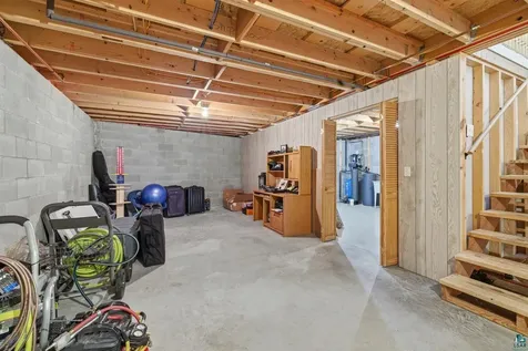 8932 Barnum Road Iron MN 55751