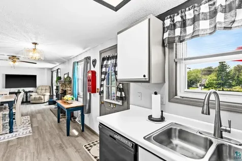 4108 Trinity Road Duluth MN 55811