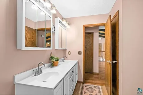 4314 Peabody Lane Duluth MN 55804