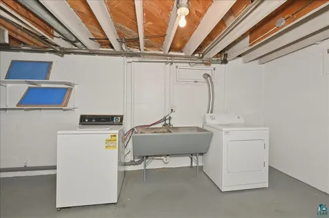 3021 Hutchinson Road Duluth MN 55811
