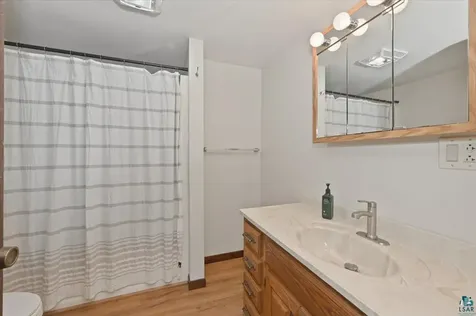 20-22 W 7th Street Duluth MN 55806