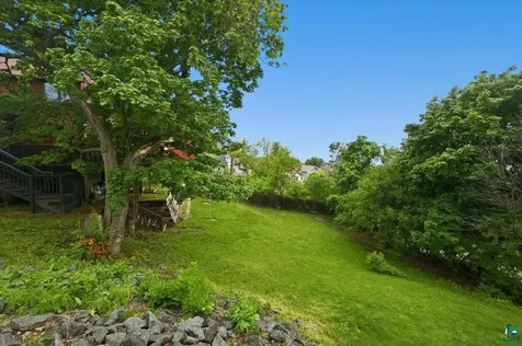 20-22 W 7th Street Duluth MN 55806