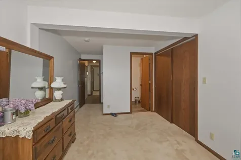 20-22 W 7th Street Duluth MN 55806