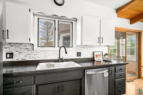 1514 N 53rd Avenue W Duluth MN 55807
