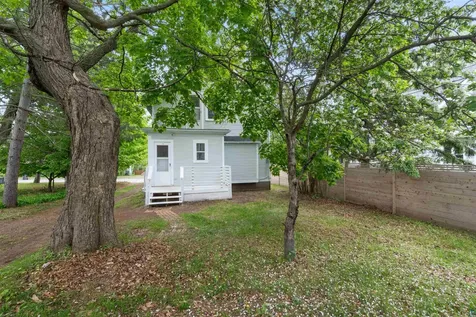 1515 N 8th Avenue E Duluth MN 55805