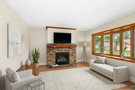 1724 Warren Avenue Duluth MN 55811