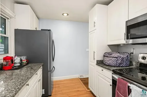 1724 Warren Avenue Duluth MN 55811