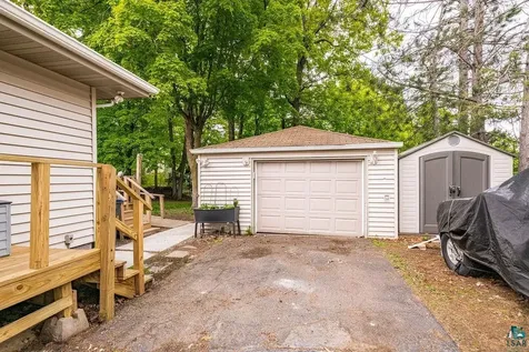 1724 Warren Avenue Duluth MN 55811