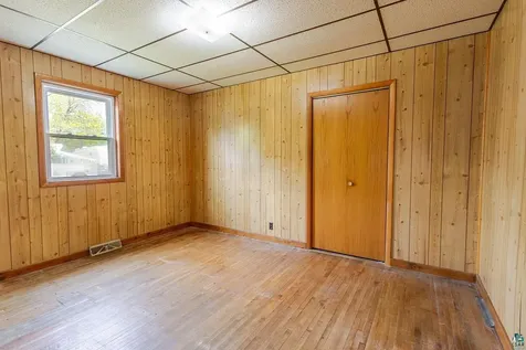 438 9th Street Cloquet MN 55720