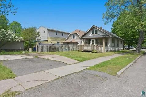 612 Carlton Avenue Cloquet MN 55720
