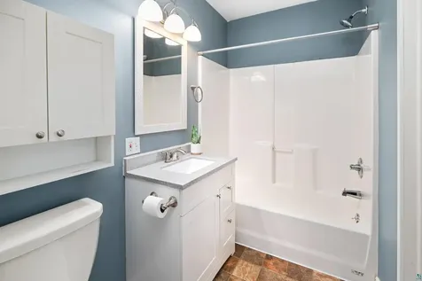 711 N 44th Avenue E Duluth MN 55804