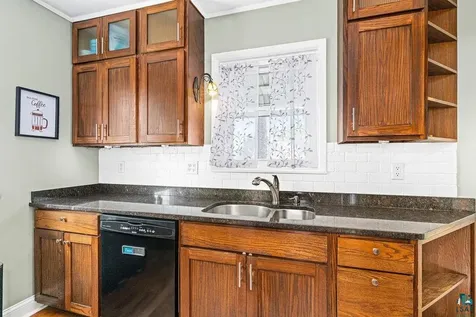 4706 Pitt Street Duluth MN 55804