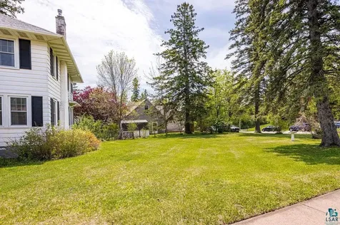 4706 Pitt Street Duluth MN 55804