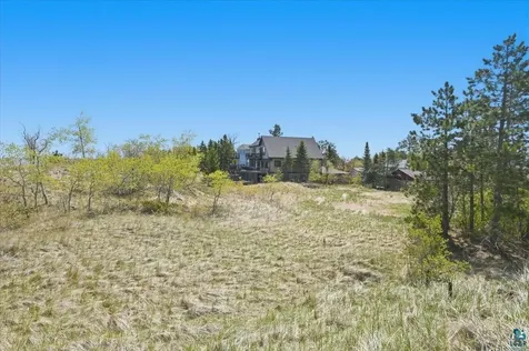 1301 S Lake Avenue Duluth MN 55802
