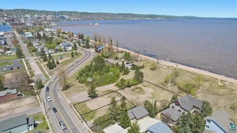 1301 S Lake Avenue Duluth MN 55802