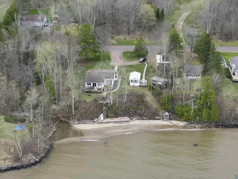 4107 Lake Park Road Ashland WI 54806