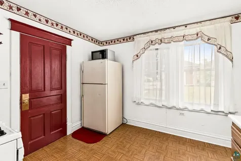 127 N 63rd Avenue W Duluth MN 55807