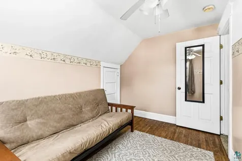 127 N 63rd Avenue W Duluth MN 55807