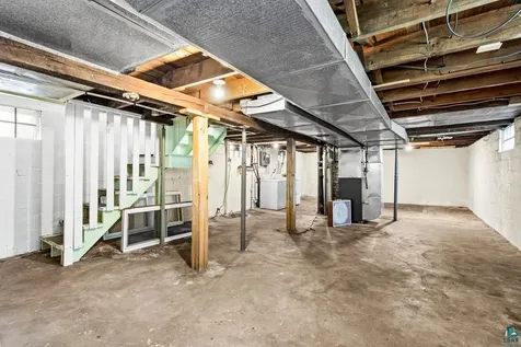 127 N 63rd Avenue W Duluth MN 55807