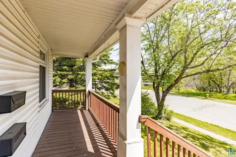 127 N 63rd Avenue W Duluth MN 55807