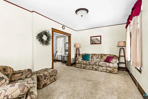 127 N 63rd Avenue W Duluth MN 55807