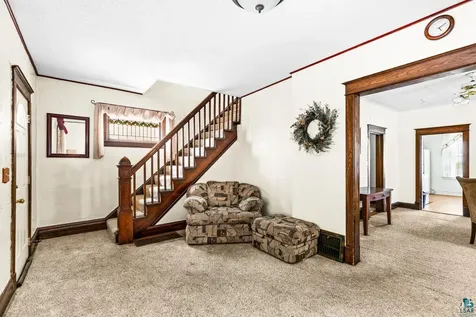 127 N 63rd Avenue W Duluth MN 55807