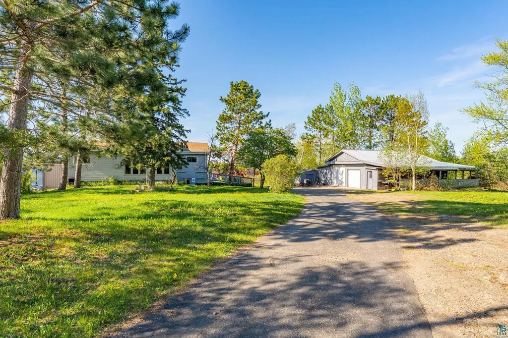 1419 E Chapman Street Ely MN 55731