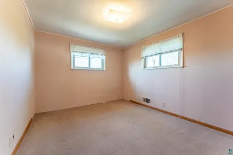 1419 E Chapman Street Ely MN 55731