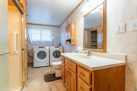 1419 E Chapman Street Ely MN 55731