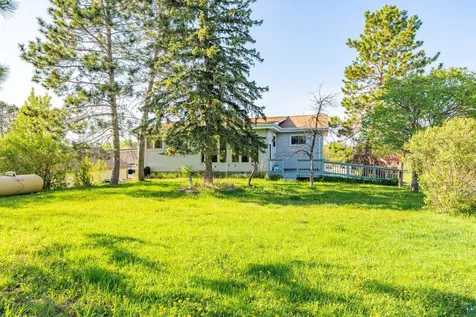 1419 E Chapman Street Ely MN 55731