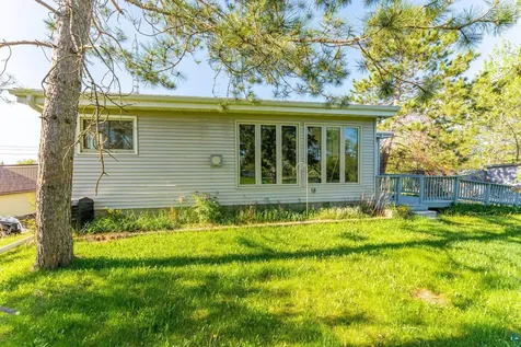 1419 E Chapman Street Ely MN 55731