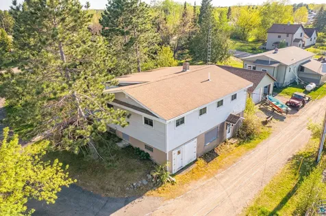 1419 E Chapman Street Ely MN 55731
