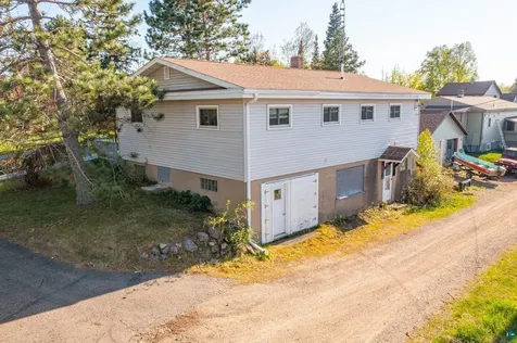 1419 E Chapman Street Ely MN 55731