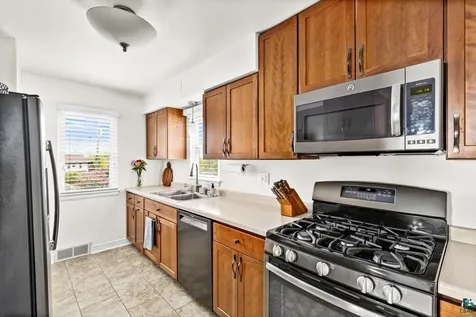 5530 W 8th Street Duluth MN 55807