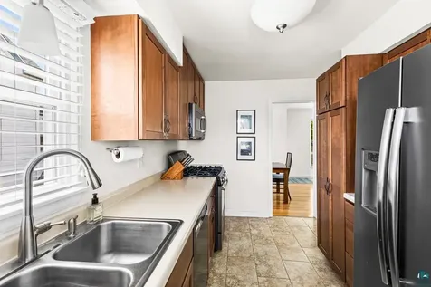5530 W 8th Street Duluth MN 55807