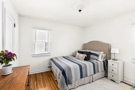 5530 W 8th Street Duluth MN 55807