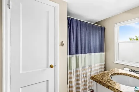 5530 W 8th Street Duluth MN 55807