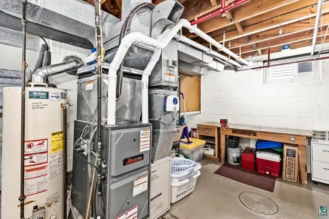 5530 W 8th Street Duluth MN 55807