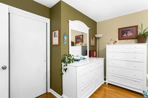 4604 Glenwood Street Duluth MN 55804