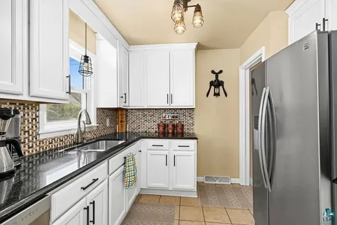 4604 Glenwood Street Duluth MN 55804