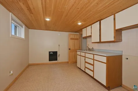 1014 N 12th Avenue E Duluth MN 55805