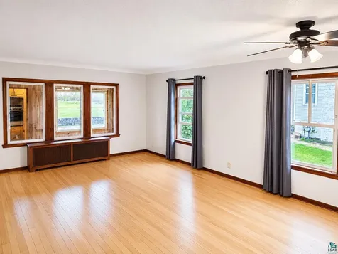 915 W 3rd Street Duluth MN 55806